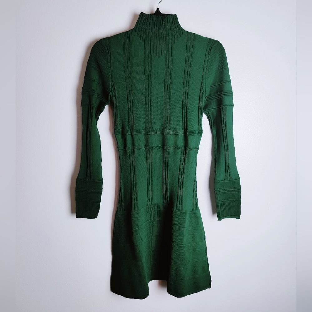 EUC Leon Max Limited Edition Bodycon Fit Flare Mock Neck Sweater Dress, Sz XS